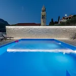 Gabriela Villa Korčula